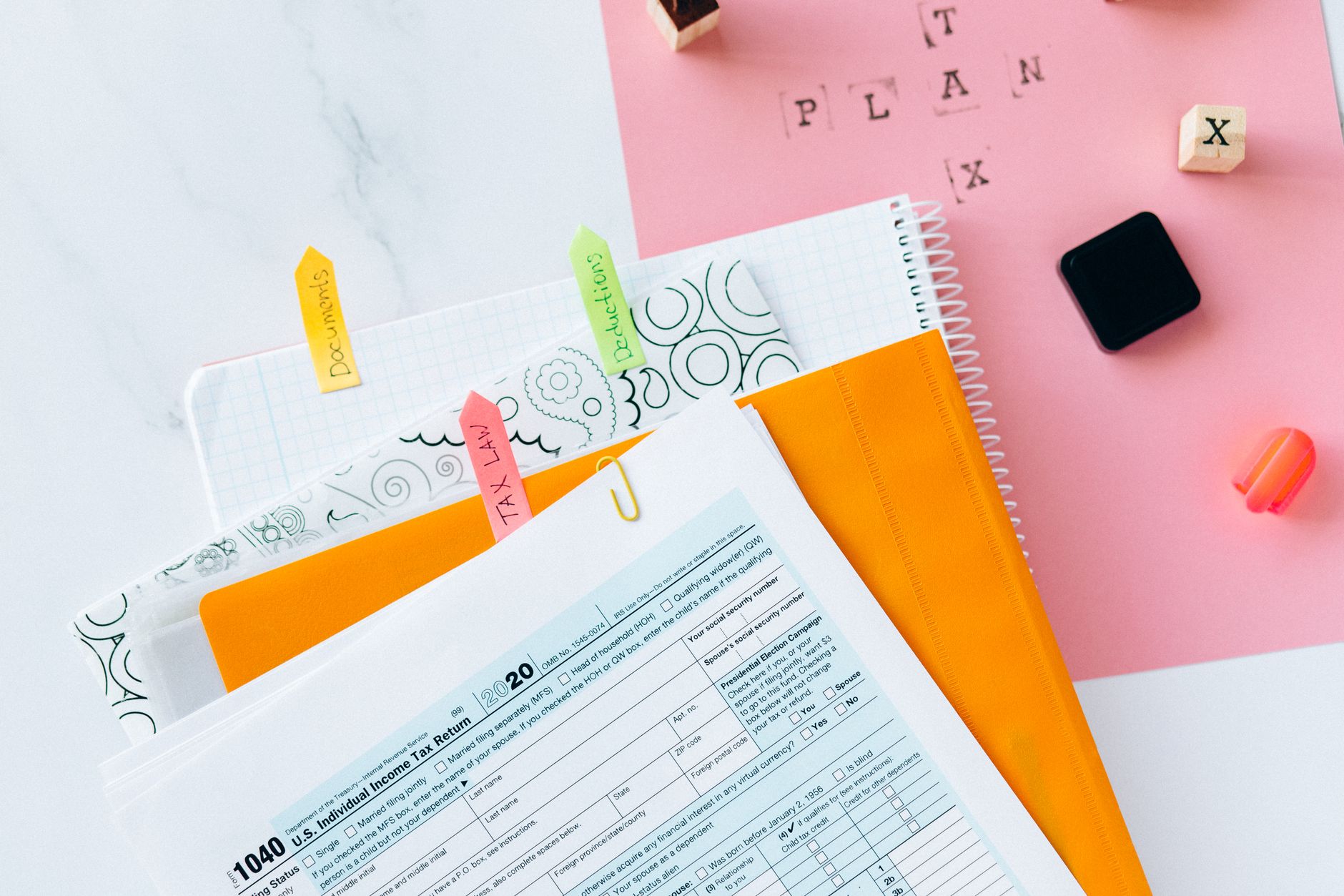 Documentos fiscales y formularios de retenciones IRPF Modelo 111